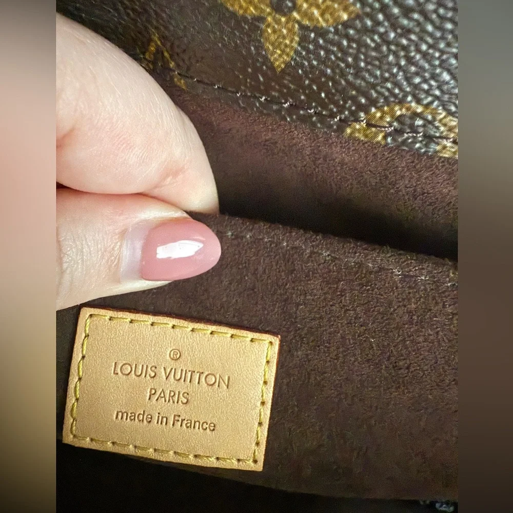 Louis Vuitton Brown Monogram Handbag - Picture 3 of 6